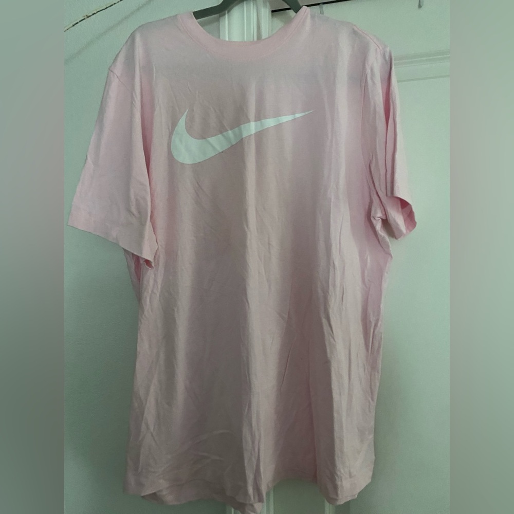 Nike tshirt